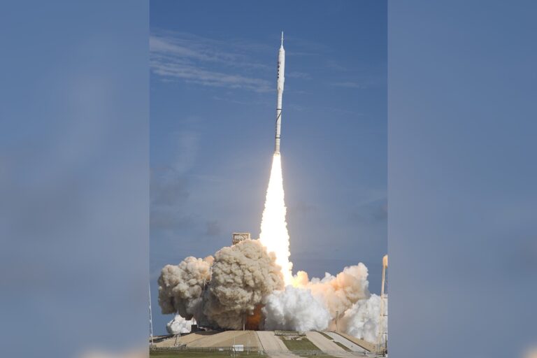 Reusable Rockets Cut Launch Costs, Open New Markets