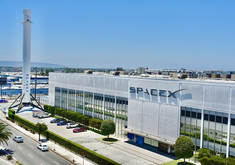 SpaceX and Commercial Space Launches Under New Policy