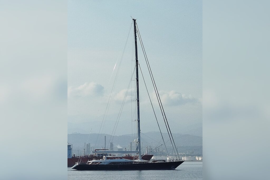 Superyacht Bayesian