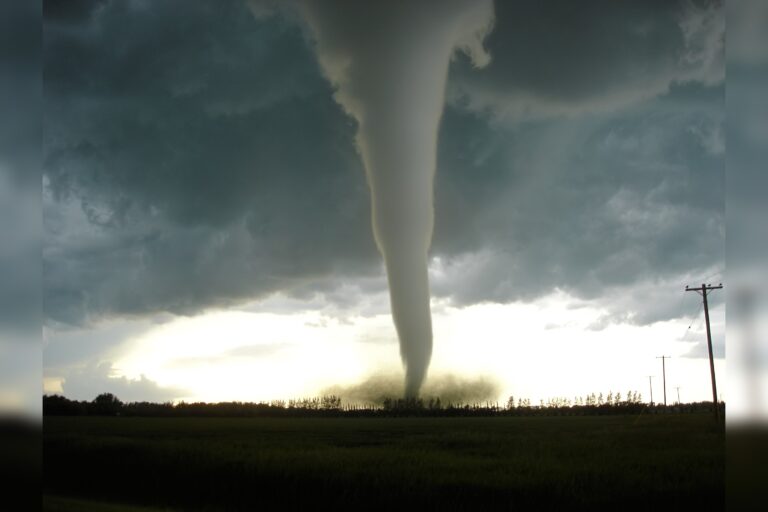 Deadly Tornado Outbreak Devastates Texas, Oklahoma, and Arkansas Overnight