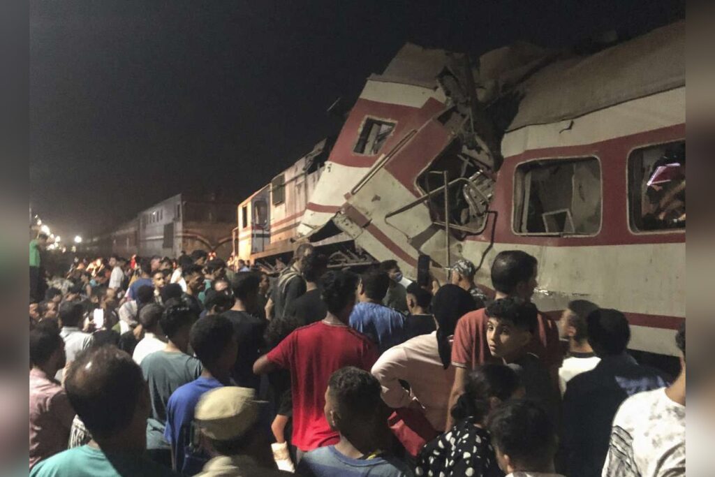 Two Dead Injured Egypt Passenger Train