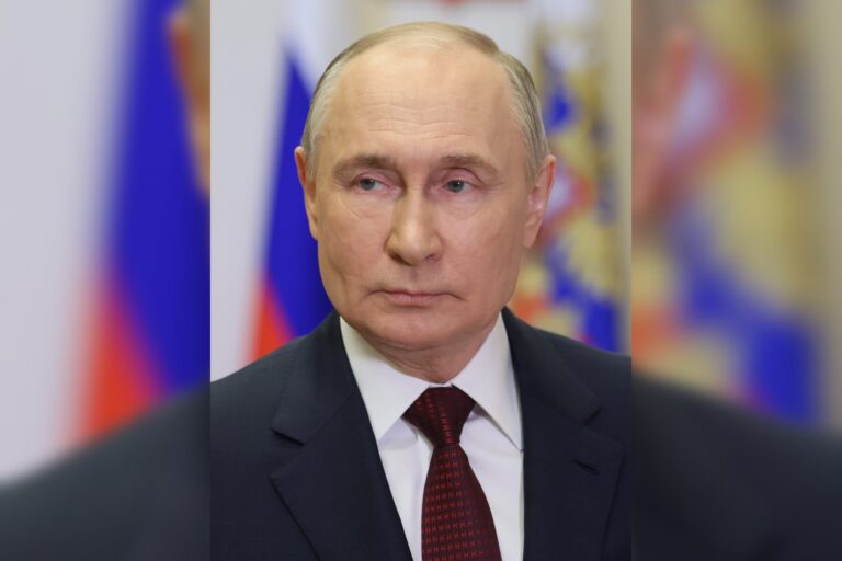 Russian Oil Exports Fund Ukraine War: Revenue & Market Share Breakdown