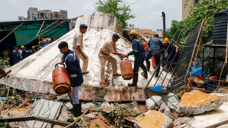 Water Tank Collapse Kills Three at Indian Station