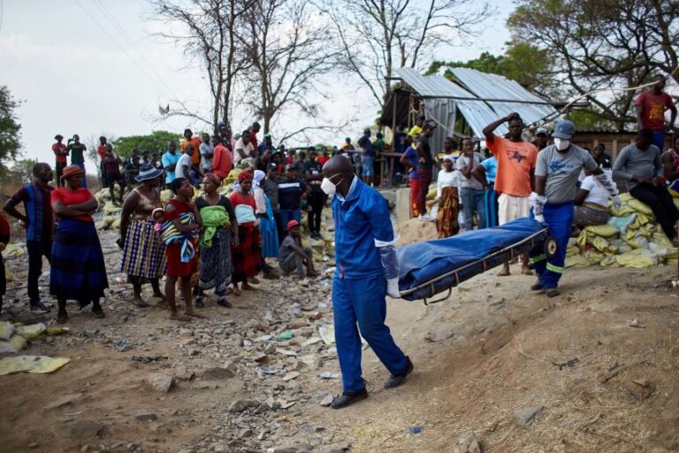 Zimbabwe Mine Collapse Kills 9, Traps 4, Rescues 21