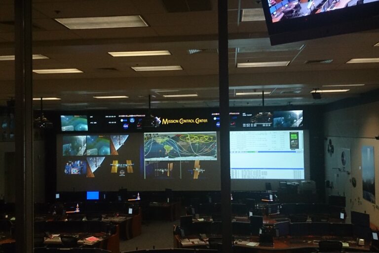 NASA Accelerates Lunar Mission Timeline by Adopting Apollo-Era Management Playbook