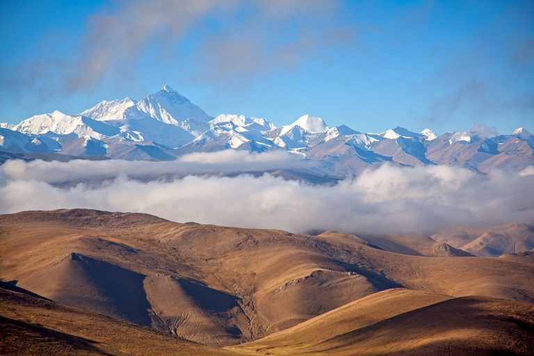 Why the Tibetan Plateau Is So Seismically Active and Prone to Major Earthquakes