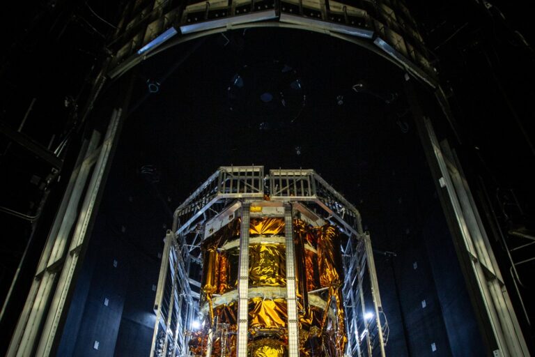 Artemis Program Faces Engineering Hurdles in Complex 2027 Lunar Lander Tests