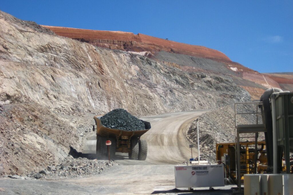 Mako Mining Reports Strong Q3 Production and Key Permitting Wins for Gold Assets
