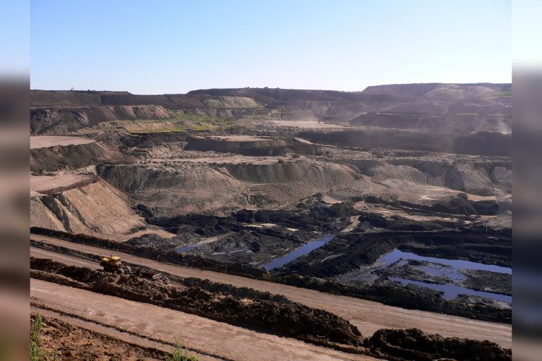 Lithium Traders Sell First After CATL’s Jiangxi Mine Clears Land Hurdle