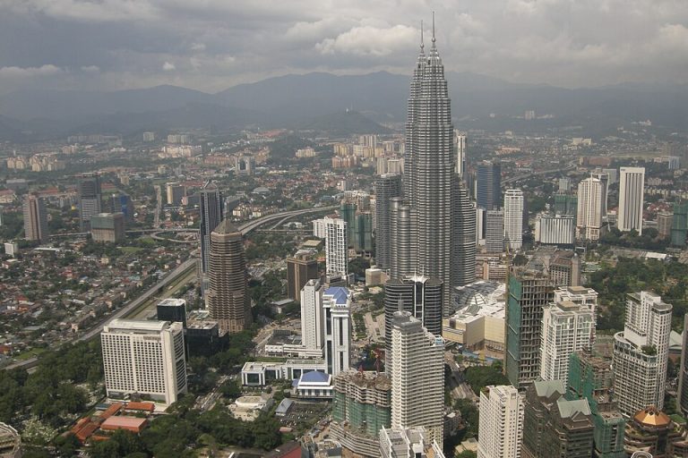 PETRONAS and Phoenix Petroleum sign Philippine fuel deal