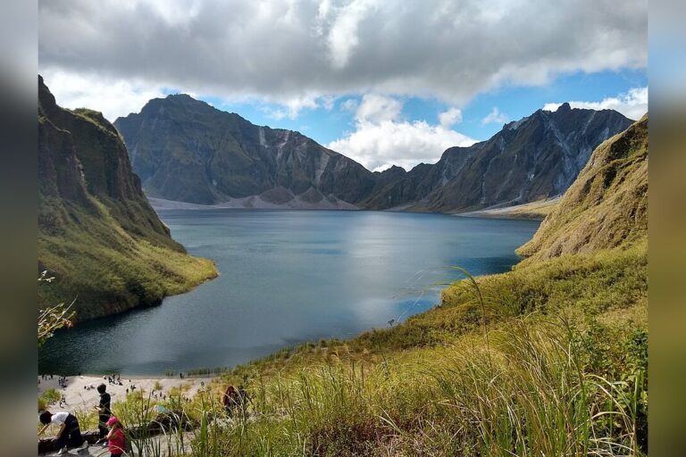 1991 Mount Pinatubo Eruption Revolutionized Global Climate Science and Volcanic Hazard Monitoring