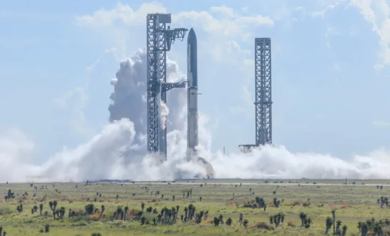 Elon Musk addresses SpaceX competitive threats amid industry challenges